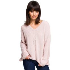 Sweter asymetryczny - różowy. Różowe swetry damskie BE, uniwersalny, bez wzorów, z jeansu, eleganckie, bez rękawów, bez kaptura. Za 129,00 zł.