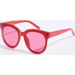 Okulary przeciwsłoneczne damskie: Okulary przeciwsłoneczne – Czerwony