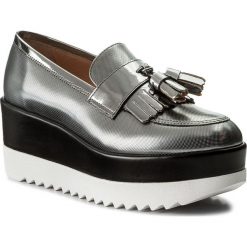 Półbuty POLLINI - SA10287I15TT190B Mirr.Pu Fuci/Pu Ner. Szare półbuty damskie Pollini, bez wzorów, ze skóry ekologicznej, bez obcasa, na koturnie, bez zapięcia. W wyprzedaży za 559,00 zł.