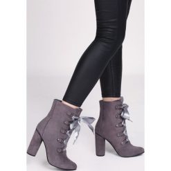 Szare Botki Soft Walk. Szare botki damskie Born2be, bez obcasa, na obcasie, bez zapięcia. W wyprzedaży za 59,99 zł.