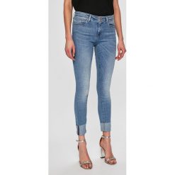 Only - Jeansy Carmen. Jeansy damskie ONLY. W wyprzedaży za 59,90 zł.