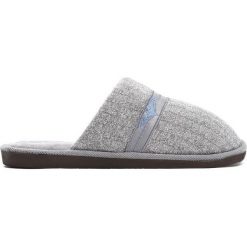 Szare Kapcie Semi. Szare kapcie męskie Born2be, z materiału. Za 39,99 zł.