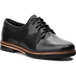 Oxfordy CLARKS - Frida Derby 261359784 Black Leather. Czarne derby damskie marki Clarks, na obcasie. W wyprzedaży za 249,00 zł.