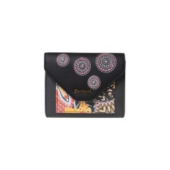 Desigual portfel damski Mone Guernica Lengueta Mini czarny. Czarne portfele damskie Desigual, bez wzorów. Za 199,00 zł.