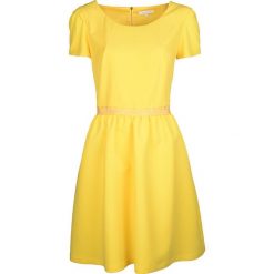 Patrizia Pepe Sukienka. Sukienki damskie Patrizia Pepe, na co dzień, bez wzorów, bez kołnierzyka, z krótkim rękawem, krótkie, mini, proste. Za 259,00 zł.