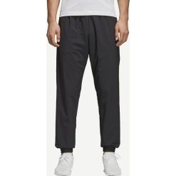Adidas Originals EQT Spodnie dresowe Czarny. Czarne spodnie męskie adidas Originals, s, bez wzorów, z elastanu. Za 369,95 zł.