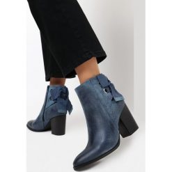 Niebieskie Botki Thelvynia. Niebieskie botki damskie Born2be, bez obcasa, na obcasie, bez zapięcia. Za 159,99 zł.