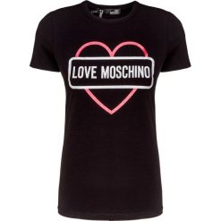T-shirt LOVE MOSCHINO. Czarne bluzki damskie Love Moschino, z nadrukiem, z bawełny, z okrągłym kołnierzem. Za 440,00 zł.