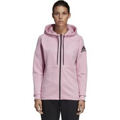 DAMSKA BLUZA ADIDAS ID Z KAPTUREM (M). Bluzy damskie Adidas, m, bez wzorów, z bawełny, bez rękawów, z kapturem. W wyprzedaży za 229,99 zł.