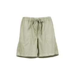 Szorty i Bermudy Tommy Hilfiger JUPITER. Zielone bermudy damskie marki TOMMY HILFIGER. Za 263,40 zł.