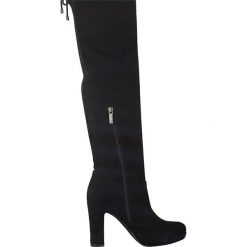 Kozaki Lycoris. Czarne buty zimowe damskie Tamaris, z materiału, z okrągłym noskiem, na obcasie. Za 366,24 zł.