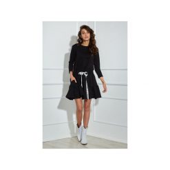 Sukienka Ooh la la z logowanymi taśmami. Czarne sukienki damskie z bawełny, eleganckie, sportowe. Za 189,00 zł.