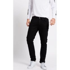 Blend - Jeansy. Czarne jeansy męskie Blend, bez wzorów, z obniżonym stanem. W wyprzedaży za 119,90 zł.