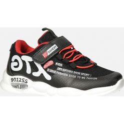 Czarne buty sportowe na rzep casu 204/9m. Czarne buty dziewczęce sportowe Casu, bez wzorów, bez zapięcia. Za 39,99 zł.