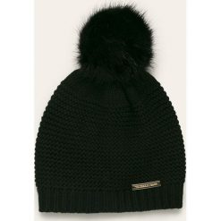 Trussardi Jeans - Czapka. Białe czapki damskie Trussardi Jeans, na zimę, bez wzorów, z jeansu. W wyprzedaży za 149,90 zł.