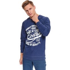Bluza nierozpinana męska nierozpinana. Bluzy męskie Top Secret, na zimę, xxl, z napisami, z bawełny, klasyczne, z klasycznym kołnierzykiem, z długim rękawem, długie, bez kaptura. W wyprzedaży za 49,99 zł.