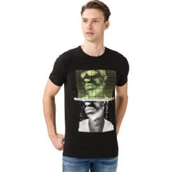 Antony Morato Koszulka Czarny. Czarne podkoszulki męskie Antony Morato, s, z nadrukiem, z elastanu, z krótkim rękawem. Za 152,95 zł.