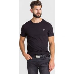 T-SHIRT GUESS. Czarne t-shirty męskie Guess, s, z aplikacjami, z bawełny, z okrągłym kołnierzem. Za 139,00 zł.