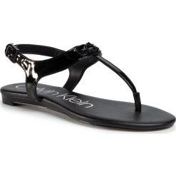 Sandały CALVIN KLEIN - Shamary B4E7933 Black. Czarne klapki damskie Calvin Klein, z aplikacjami, ze skóry ekologicznej, bez obcasa, na obcasie. Za 379,00 zł.