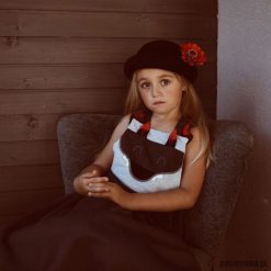 Sukienka z szelkami Wilk. Czarne sukienki dziewczęce z falbanami Pakamera, z bawełny, eleganckie. Za 79,00 zł.