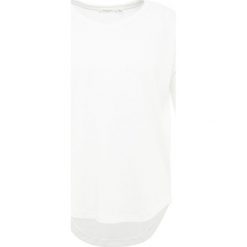 Rag & bone Sweter white. Białe bluzy damskie marki rag & bone, l, bez wzorów, z elastanu, bez rękawów, bez kaptura. Za 689,00 zł.