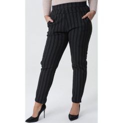 Czarne Spodnie Alberta. Czarne jeansy damskie Born2be, xl, z standardowym stanem. Za 59,99 zł.