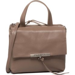Torebka PATRIZIA PEPE - 2V9360/A4U8-B655 Real Taupe. Pomarańczowe torebki klasyczne damskie Patrizia Pepe, bez wzorów, ze skóry, klasyczne, bez dodatków. Za 1139,00 zł.