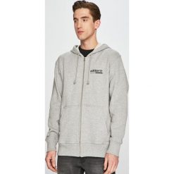 Adidas Originals - Bluza. Szare bluzy męskie s, z nadrukiem, z bawełny, z kapturem. W wyprzedaży za 179,90 zł.