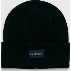 Calvin Klein - Czapka. Niebieskie czapki męskie marki Calvin Klein, z wełny. W wyprzedaży za 139,90 zł.