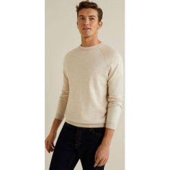 Mango Man - Sweter Ten. Szare swetry męskie marki Mango Man, s, bez wzorów, z bawełny, z okrągłym kołnierzem, bez kaptura. W wyprzedaży za 119,90 zł.