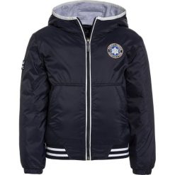 Hackett London SNOW Kurtka zimowa navy. Niebieskie kurtki męskie marki Hackett London, na zimę, z nylonu. W wyprzedaży za 655,20 zł.