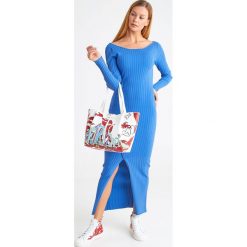 SUKIENKA patrizia pepe. Niebieskie sukienki damskie Patrizia Pepe, na imprezę, xs, bez wzorów, prążkowane, z okrągłym kołnierzem, bez rękawów, maxi, asymetryczne. Za 1139,00 zł.