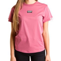 ADIDAS ORIGINALS TEE > EJ8571. Koszulki damskie Adidas, bez wzorów, z elastanu, sportowe, z kontrastowym kołnierzykiem, bez rękawów. Za 109,99 zł.