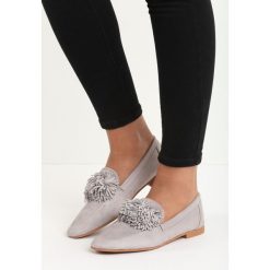 Szare Mokasyny Gumshoeing. Szare mokasyny damskie Born2be, bez wzorów, ze skóry, bez obcasa, na płaskiej podeszwie, bez zapięcia. Za 39,99 zł.