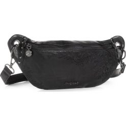 Saszetka nerka DESIGUAL - 20WAXPCP 2000. Czarne nerki damskie Desigual, bez wzorów, ze skóry ekologicznej, młodzieżowe, bez dodatków. Za 249,00 zł.