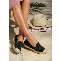 Czarne Espadryle Stop Number. Czarne espadryle damskie Renee, z aplikacjami, z nubiku, bez obcasa, na płaskiej podeszwie. Za 89,99 zł.