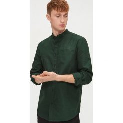 Koszula ze stójką - Khaki. Brązowe koszule męskie Cropp, s, bez wzorów, ze stójką, bez rękawów. Za 69,99 zł.