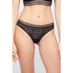 Etam - Stringi In Love. Czarne majtki damskie Etam, z elastanu. W wyprzedaży za 59,90 zł.