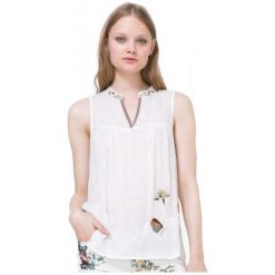 Desigual Top Damski Susi M Biały. Białe koszulki damskie marki Desigual, m. W wyprzedaży za 157,00 zł.