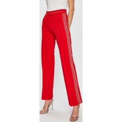 Pinko - Spodnie. Czerwone spodnie damskie Pinko, m, z bawełny. W wyprzedaży za 469,90 zł.