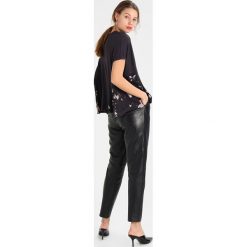 T-shirty damskie: AllSaints MAGNOLIA ELENA TEE Tshirt z nadrukiem washed black
