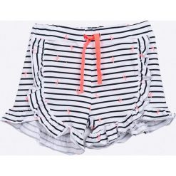 Name it - Szorty dziecięce 92-122 cm. Białe spodenki dziewczęce Name it, bez wzorów, z elastanu, casualowe. W wyprzedaży za 34,90 zł.