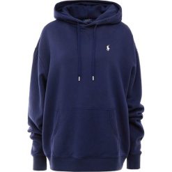Polo Ralph Lauren MAGIC Bluza z kapturem newport navy. Niebieskie bluzy z kapturem damskie Polo Ralph Lauren, l, z bawełny. Za 549,00 zł.