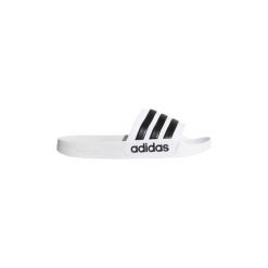 Klapki adidas ADILETTE SHOWER. Białe klapki damskie Adidas, bez wzorów, bez obcasa. Za 105,68 zł.