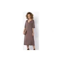 SUKIENKA OVERSIZE WYGODNA CAPPUCCINO. Brązowe sukienki z falbanami marki Meleksima, l, z materiału, midi, oversize. Za 132,30 zł.