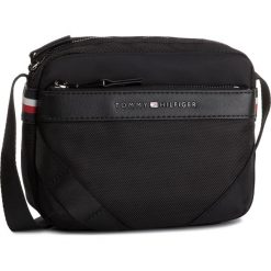 Saszetka TOMMY HILFIGER - Elevated Nylon Mini Camera Bag AM0AM05026 BDS. Czarne torby męskie skórzane TOMMY HILFIGER, bez wzorów, ze skóry ekologicznej, młodzieżowe. W wyprzedaży za 279,00 zł.