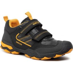 Sneakersy GEOX - J Buller B.D J949VD 054FU C9241 D Black/Dk Yellow. Czarne trampki chłopięce Geox, bez wzorów, ze skóry ekologicznej, na rzepy. Za 279,00 zł.