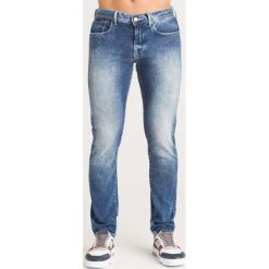 JEANSY SLIM FIT Armani Exchange. Niebieskie jeansy męskie Armani Exchange, m, z aplikacjami. Za 280,00 zł.