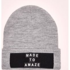 Czapka z naszywką Do It Yourself - Szary. Szare czapki męskie marki Cropp, z aplikacjami. W wyprzedaży za 9,99 zł.