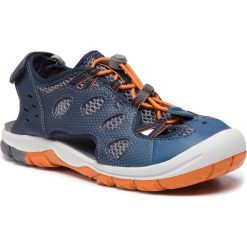 Sandały JACK WOLFSKIN - Titicaca Low K 4022491 D Ocean Wave. Niebieskie sandały chłopięce Jack Wolfskin, ze skóry ekologicznej, bez zapięcia. W wyprzedaży za 199,00 zł.